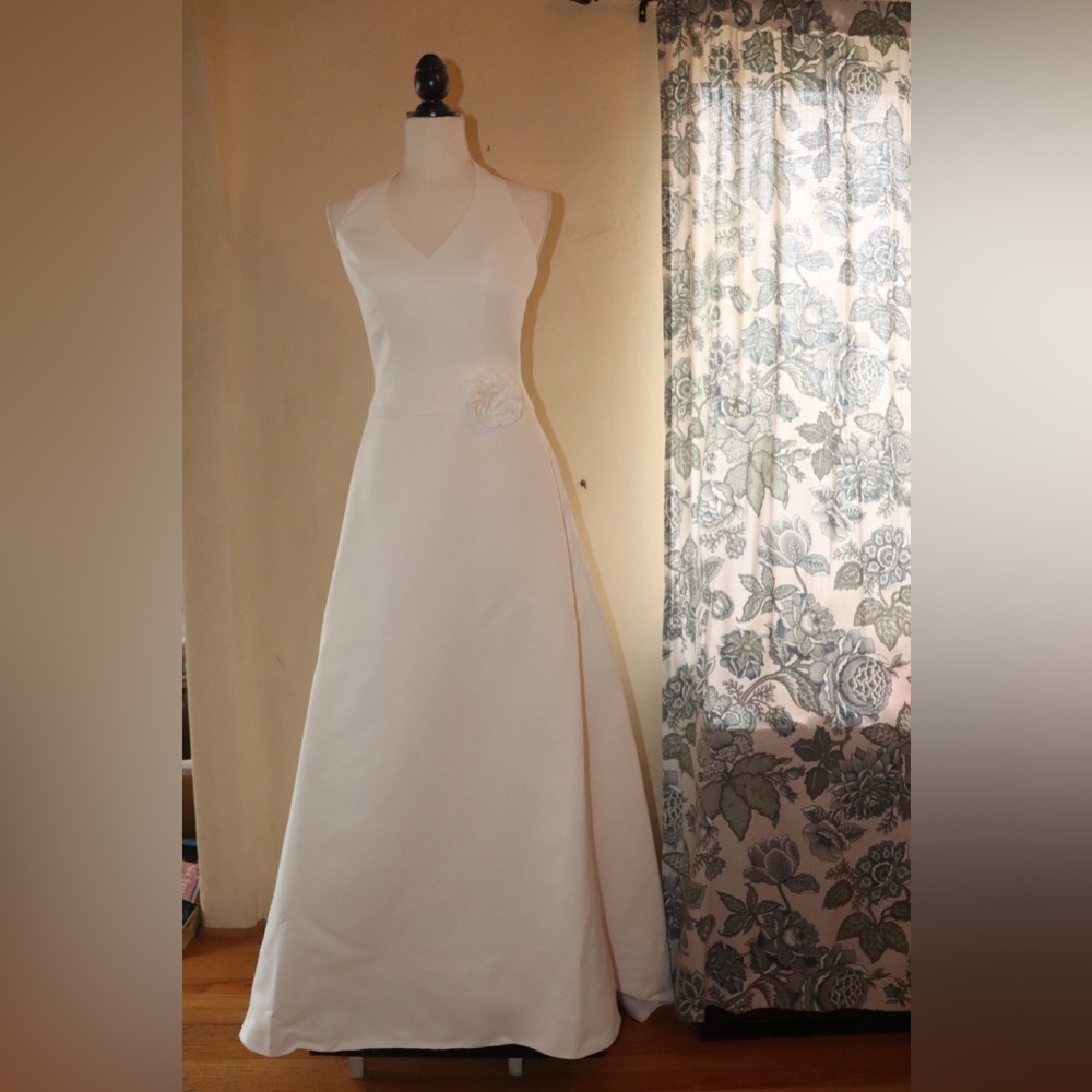 A-Line Ivory Halter Wedding Dress